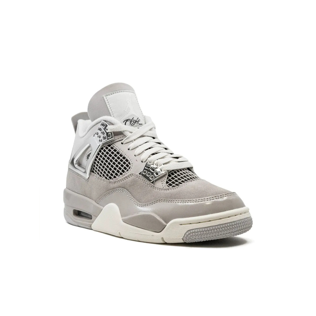 Jordan 4 Frozen Moments